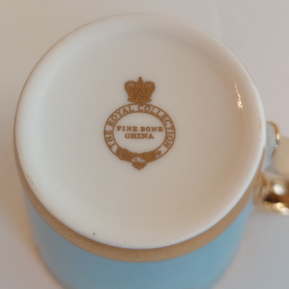 The Royal Collection Coffee Cup & Saucer - Picture 8 of 11